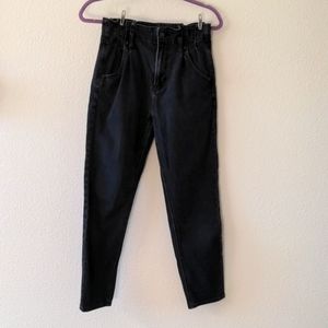 American Eagle High Rise Mom Black Denim Jeans with Cinched Waist Size 2